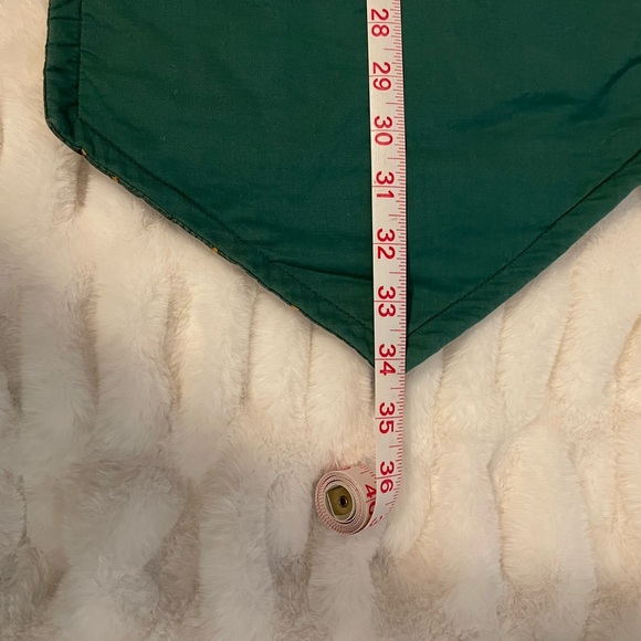 Christmas Table Runner - Picture 3 of 7